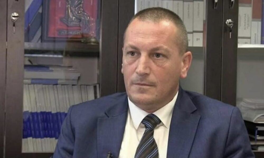 kush-eshte-prokurori-qe-e-ndaloi-per-48-ore-gani-gecin