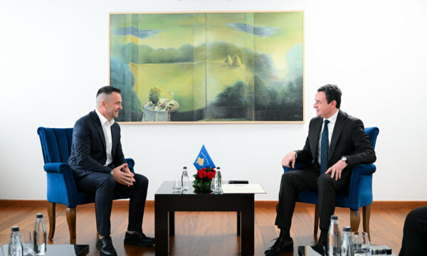 kurti-e-emeron-viktor-buzhalen-zevendesminister-ne-ministrine-e-puneve-te-brendshme