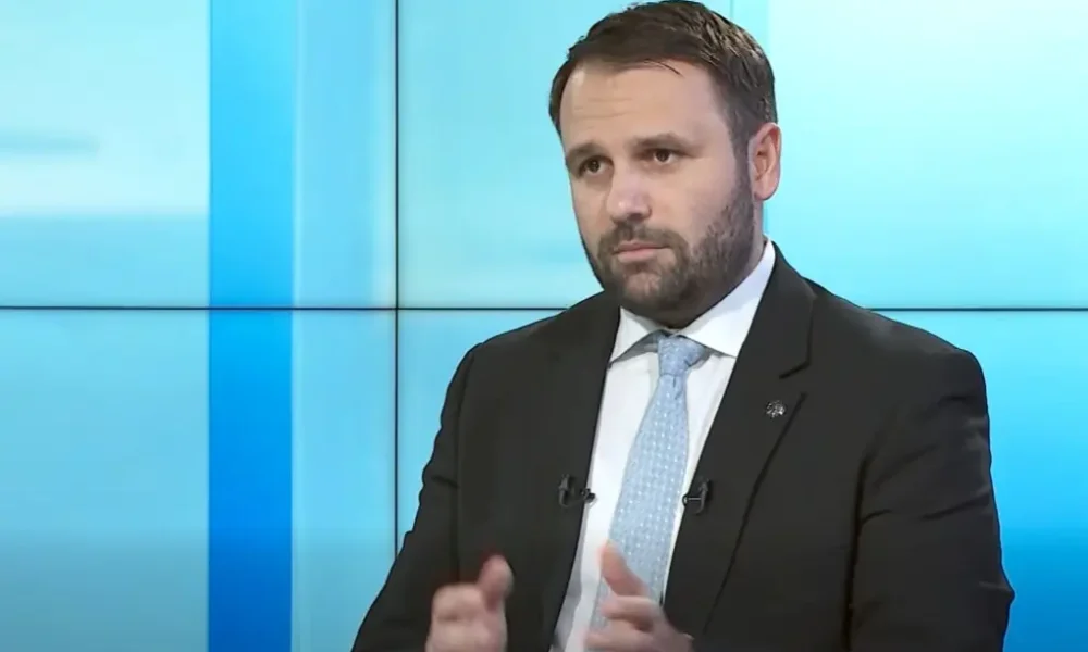 Durmishi  Edhe naftën  edhe kafen i paguaj vetë