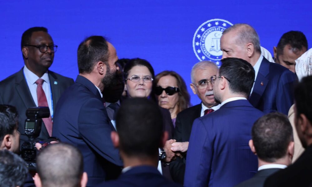shasivari-takon-presidentin-turk-ne-stamboll-me-mikun-e-vendit-tone-rexhep-taip-erdogan