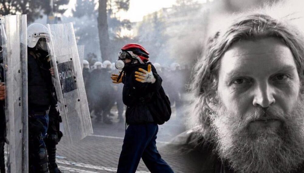 Rikthimi i fuqishëm i Ervin Hatibit me vargje brilante mbi protestën