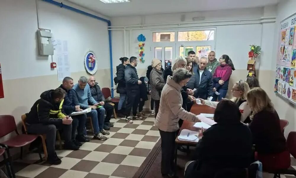 Dyshime për blerje votash në Zajeçar të Serbisë  mbërrin policia në vendin e ngjarjes