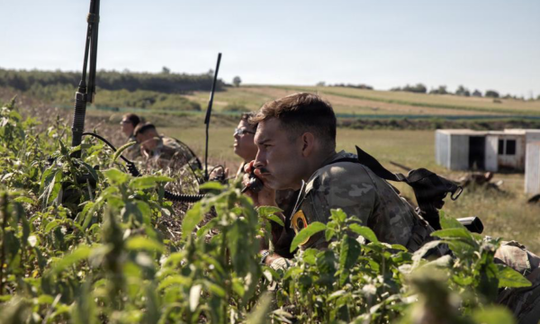 Koloneli amerikan  Ushtarët tanë janë të gatshëm të punojnë me aleatët e NATO s për një Kosovë të sigurtë