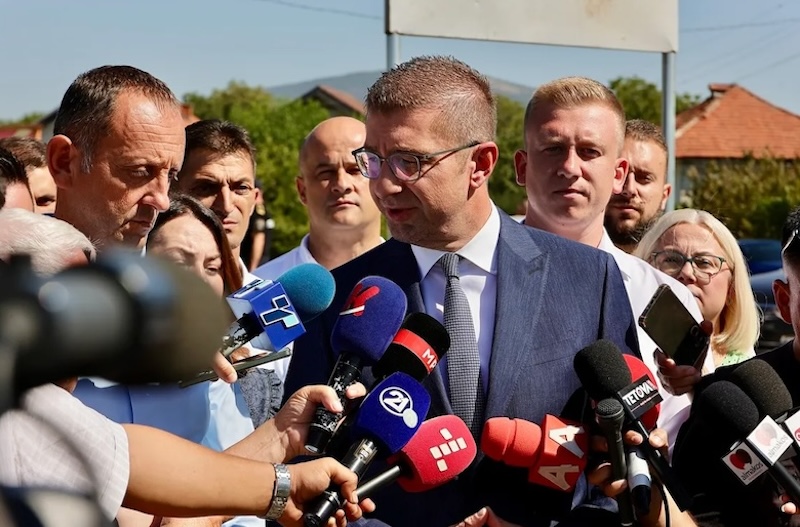 mickoski-per-zgjedhje-te-parakohshme-le-t-i-kerkoje-opozita-qeveria-do-te-pergjigjet