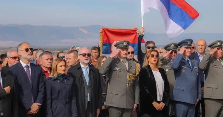 ne-maqedonine-e-veriut-jetojne-23-847-serbe-vuciqi-mori-vetem-994-vota-birn-zbulon-111-700-euro-per-shoqata-pro-sns-se