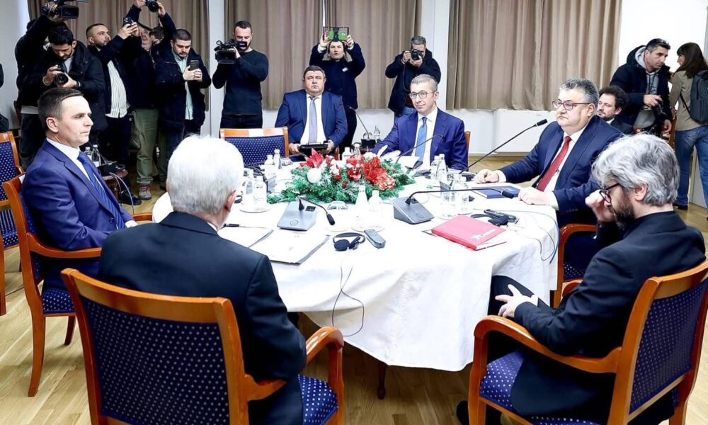 BDI dhe VLEN në rënie  liderët shqiptarë humbin terren   41  e qytetarëve pa orientim partiak 