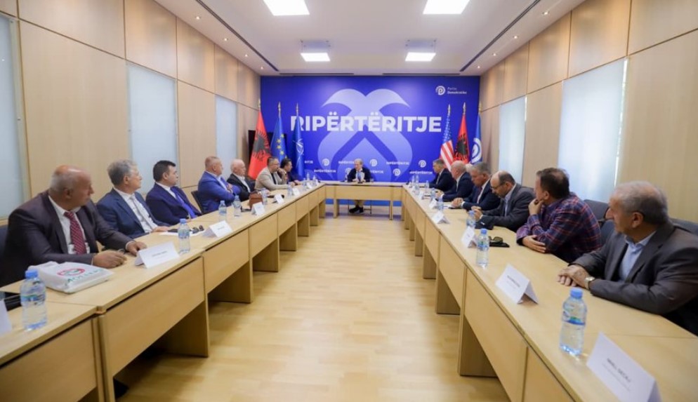  Bojkoti ynë i shërben vetëm Kryeministrit   Berisha akuza Drejtësisë  SPAK nuk e largon kurrë Ramën  vetëm protesta 