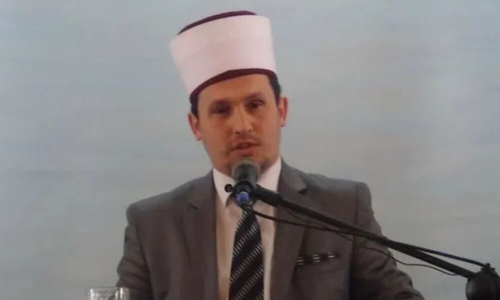 Sulmohet nga qentë endacakë imami në Gjilan  pëson lëndime trupore  përgjakje dhe shtypje