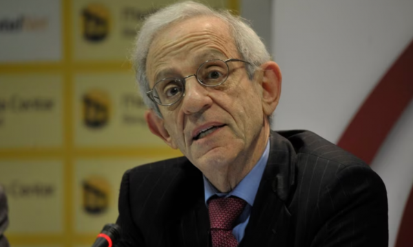 Gjashtë ditë protesta në Tiranë  reagon Daniel Serwer