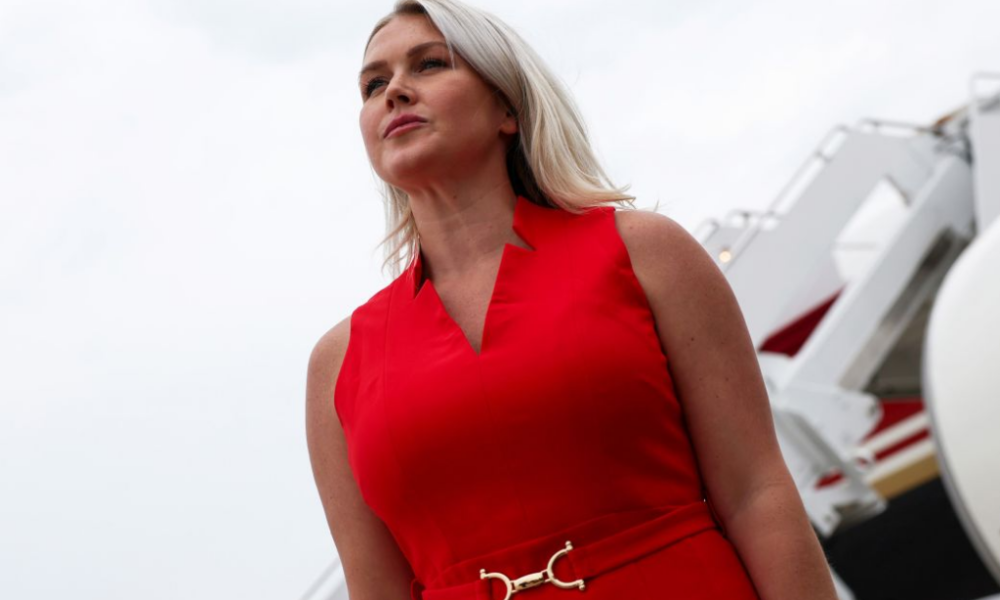 dha-doreheqjen-si-sekretare-e-shtypit-te-trumpit-leavitt-i-bashkohet-fox-news