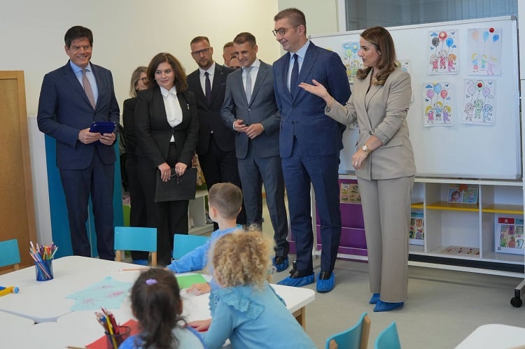 Memishi përuron çerdhen e re në Përshevcë  Investim prej 808 mijë eurosh për 147 fëmijë