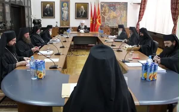 dy-peshkope-maqedonas-drejt-moskes-vizite-ne-kohen-e-tensioneve-me-rusine