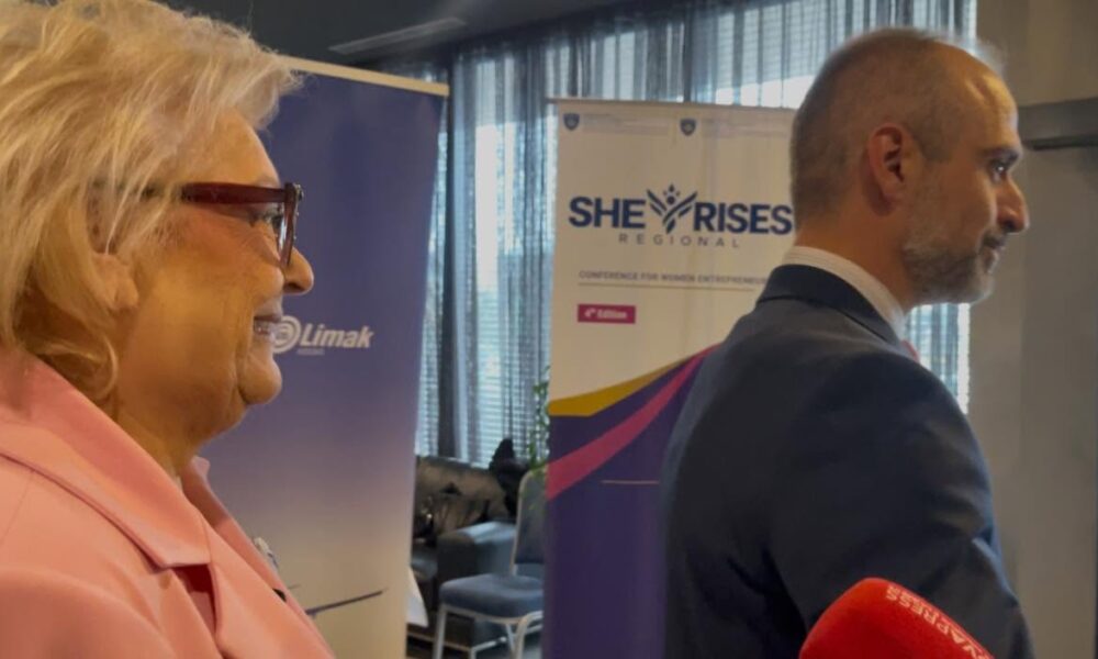 Presidentja hesht për vrasjen e Arlinda Zekajt kur pyetet nga gazetarët