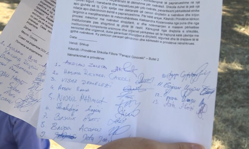 Prindërit në Butel denoncojnë  Mësuesja Kozareska fyen shqiptarët  të largohet